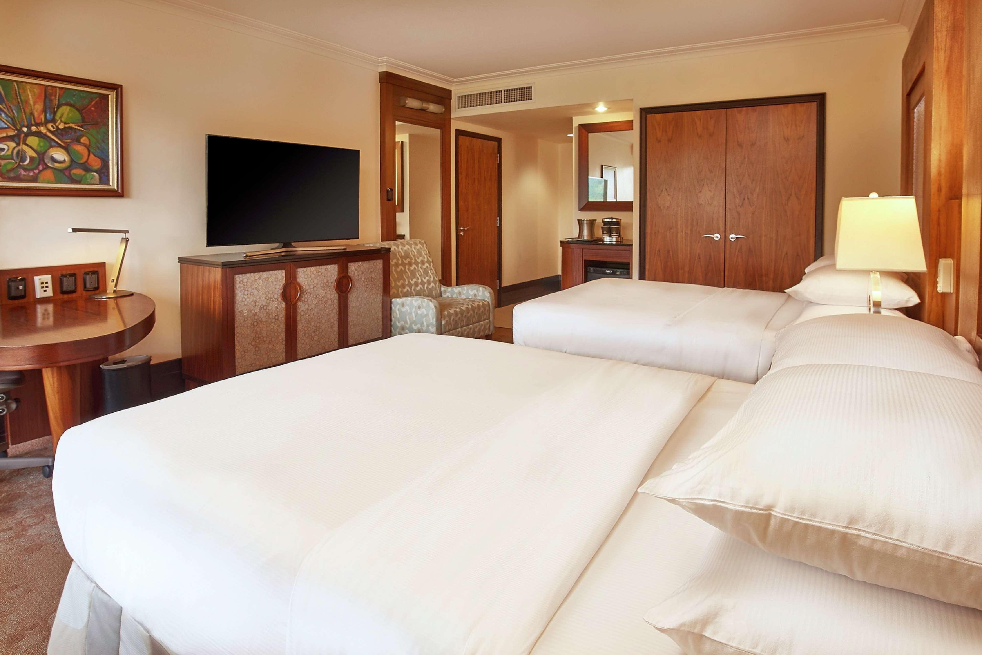 Hilton Trinidad & Conference Centre Otel Port of Spain Dış mekan fotoğraf